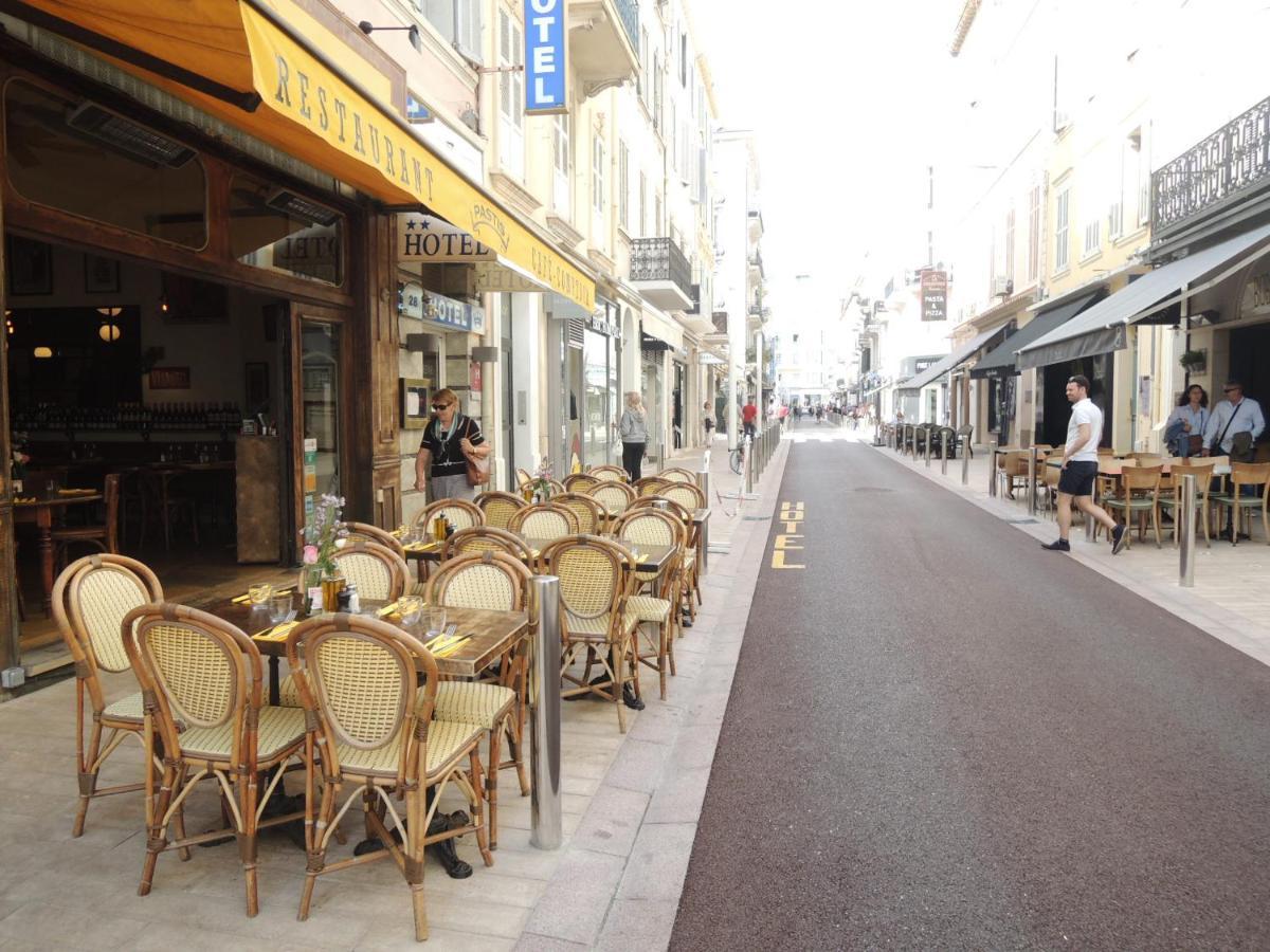 Totolulu Cannes Blue Corner Dış mekan fotoğraf