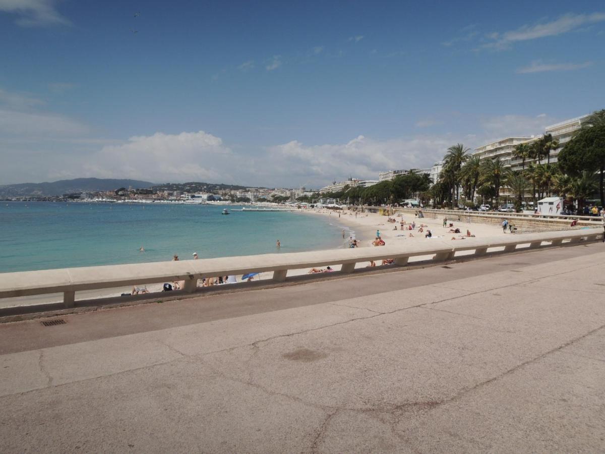 Totolulu Cannes Blue Corner Dış mekan fotoğraf